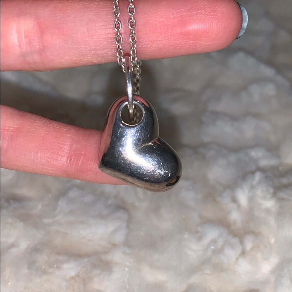 Beautiful Sterling Silver Puffy Heart Necklace!